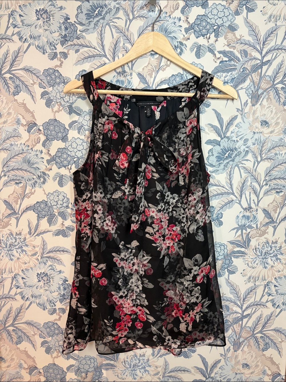White House Black Market Black Floral Tie-Neck Sleeveless Camisole